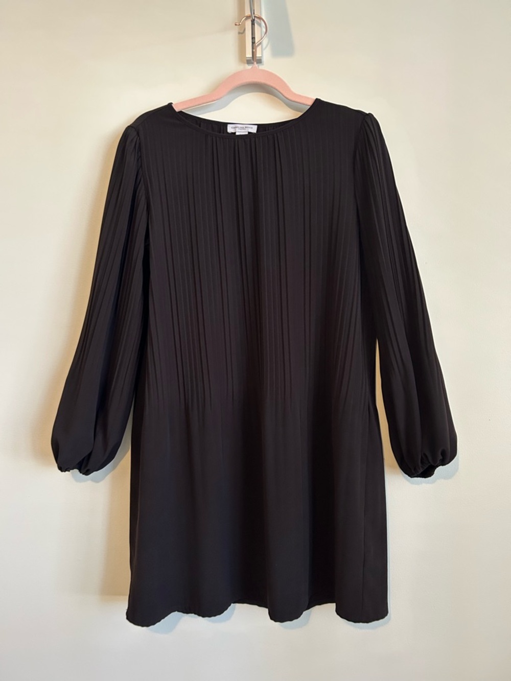Carolina Belle Black Pleated Long-Sleeve Shift Dress, Size Small